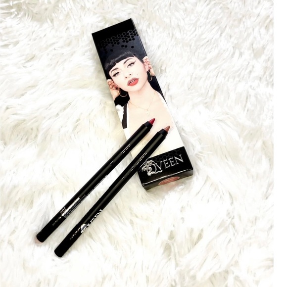 ❤️HOST PICK❤️NIB Qveen lip liner duo - Picture 2 of 7